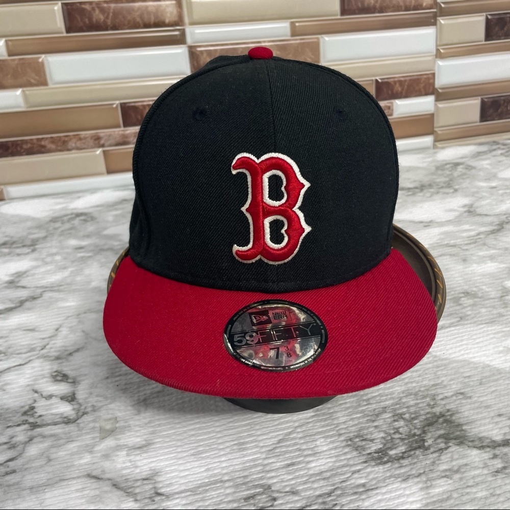 Boston Red Sox New Era Black Red Fitted Cap Size 7 3/8